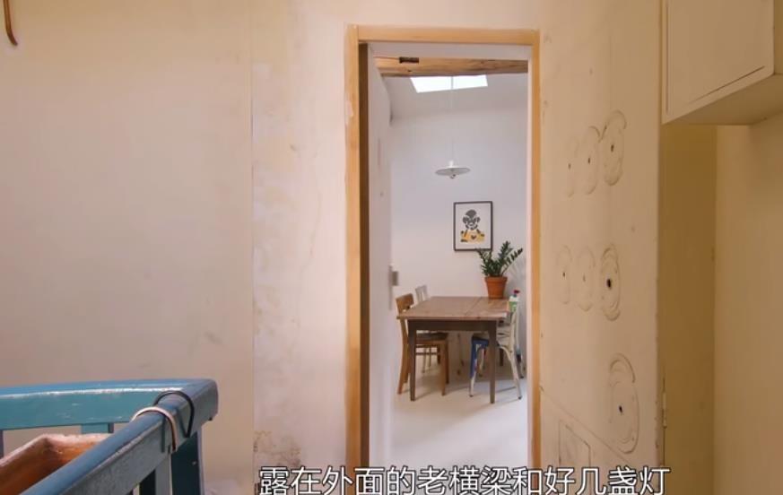 情侣买下24平公寓,改造成超美超温馨的家,邻居看了都羡慕