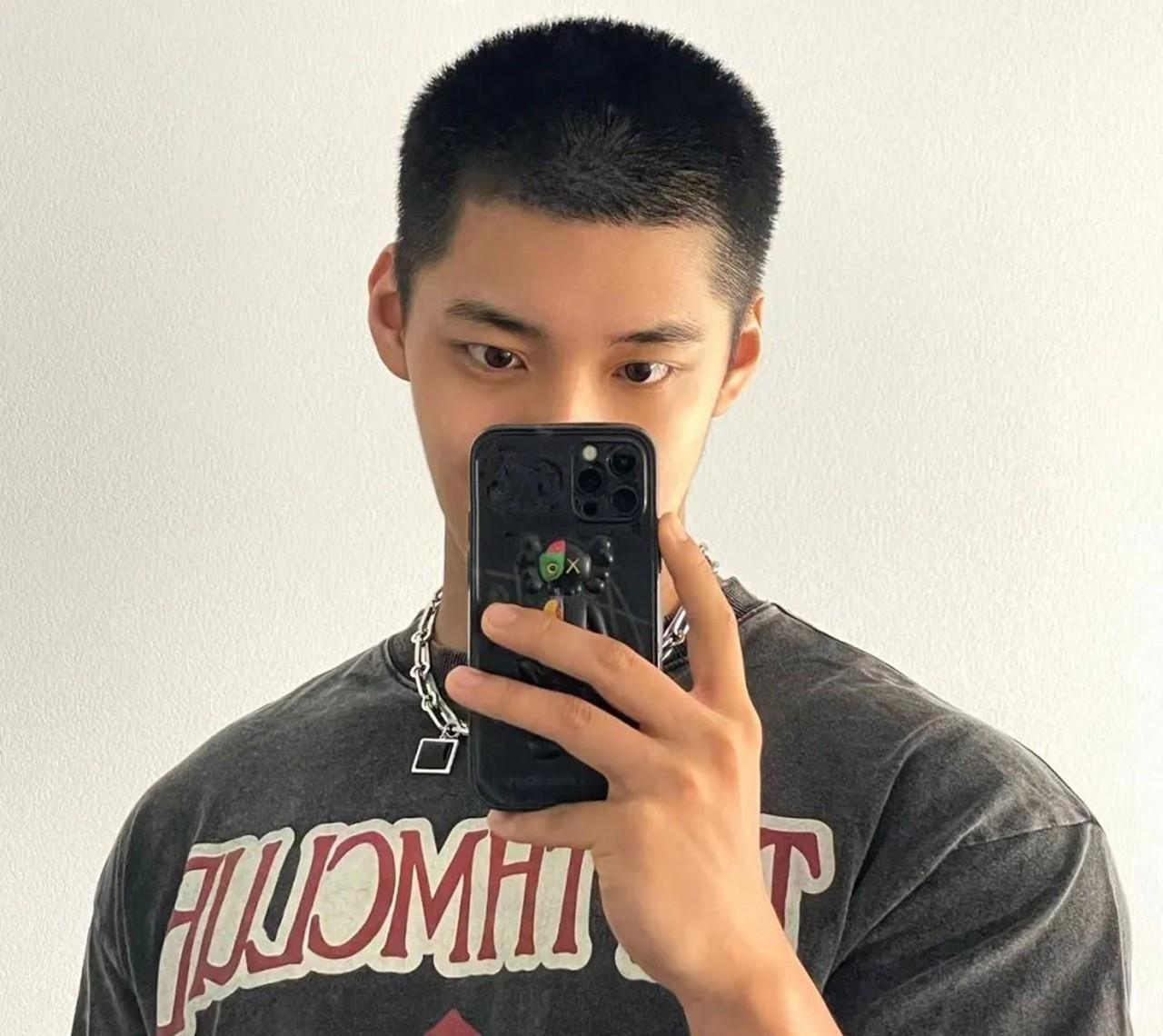 刘海 男生夏季3款百搭发型参考,时尚又好看,适合不同年龄段的男生