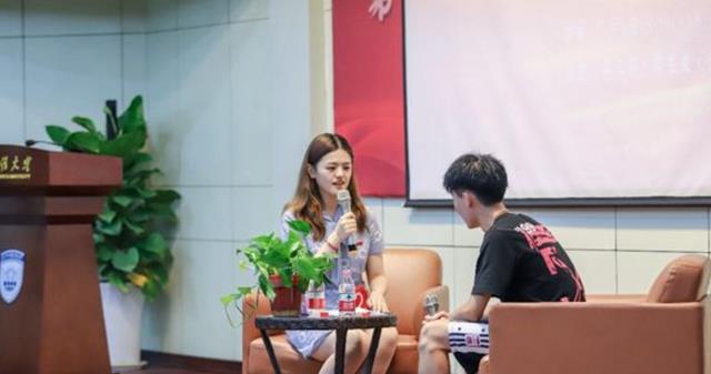 高校|又一“双一流”高校招聘辅导员，年薪不低于18万，还有“编制”拿