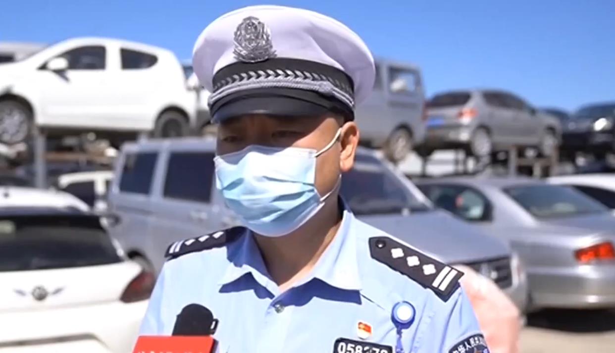 套牌尚酷肇事逃逸,无证司机不知收敛反倒疯狂炸街!引来北京交警