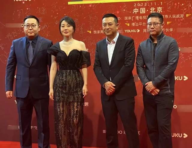 热依扎|获奖感谢月嫂，她是第一个吧