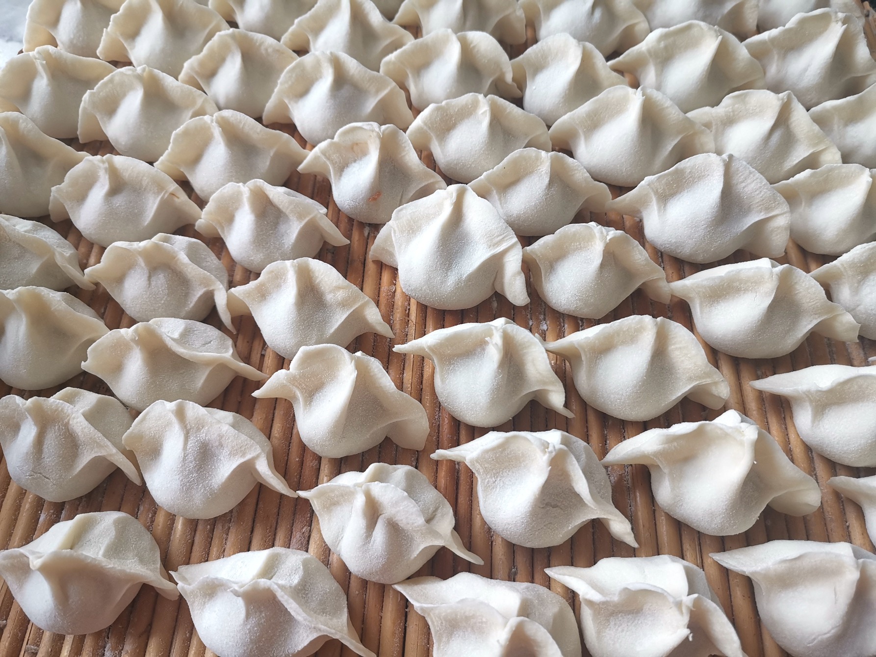 立冬吃饺子还要这个馅，比韭菜鲜比白菜香，出锅吃了30个，真过瘾