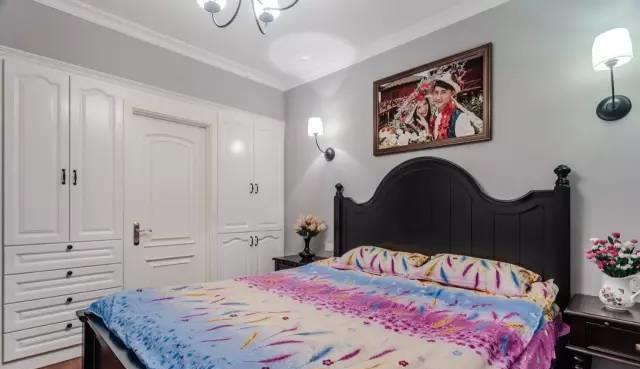 供暖就搬家，110㎡两居装成美式风格，电视墙尤其好看！