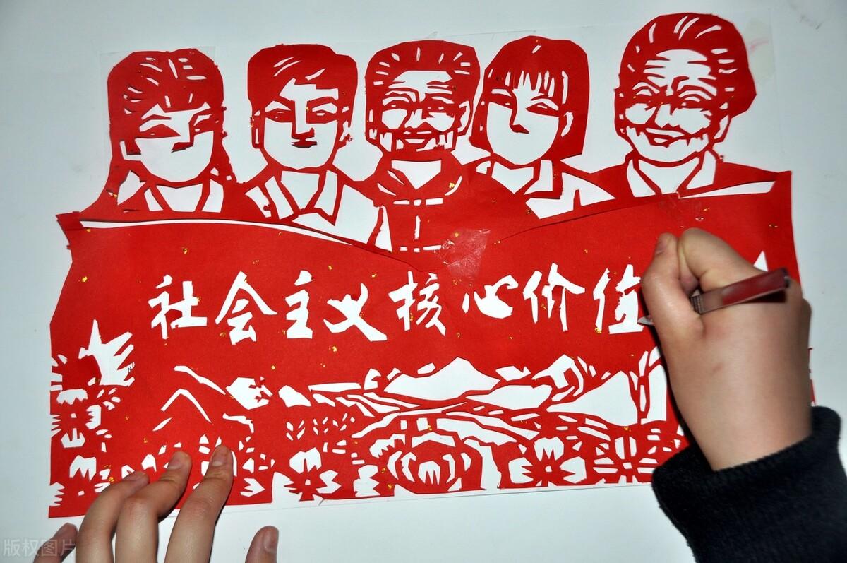 3岁孩子景区拉尿,遭路人嘲讽,谁是谁非?