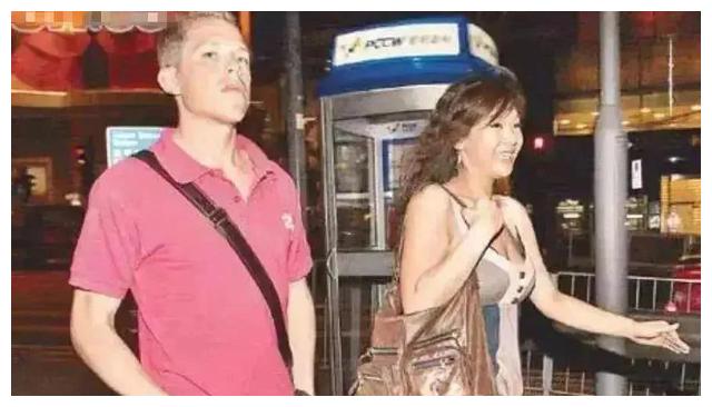 郑欣宜|郑欣宜:港圈公主用10年长大,落魄时咖啡买不起,比小龙女给力