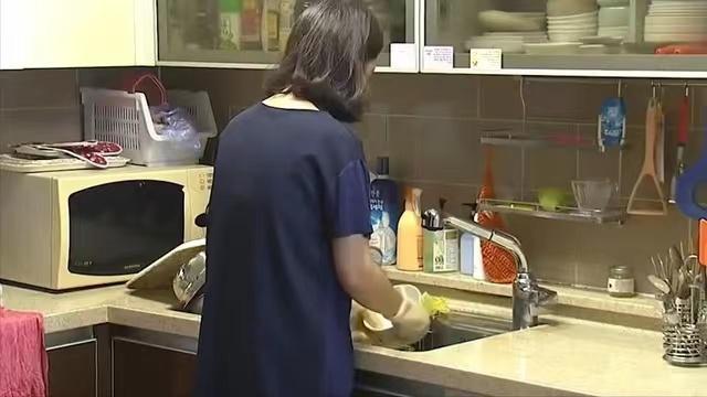 看了这么多“凌乱”的家,发现了贫穷家庭的“通病”,个个戳心!