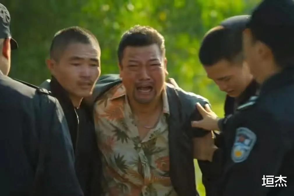 黑恶势力|给《狂飙》10位配角演员演技排个名，老戏骨郝平进不了前五