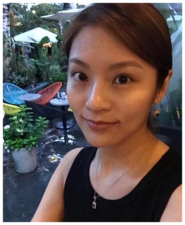 孟盛楠|央视主持孟盛楠:一路奋斗到央视,41岁仍未婚,风光背后有眼泪