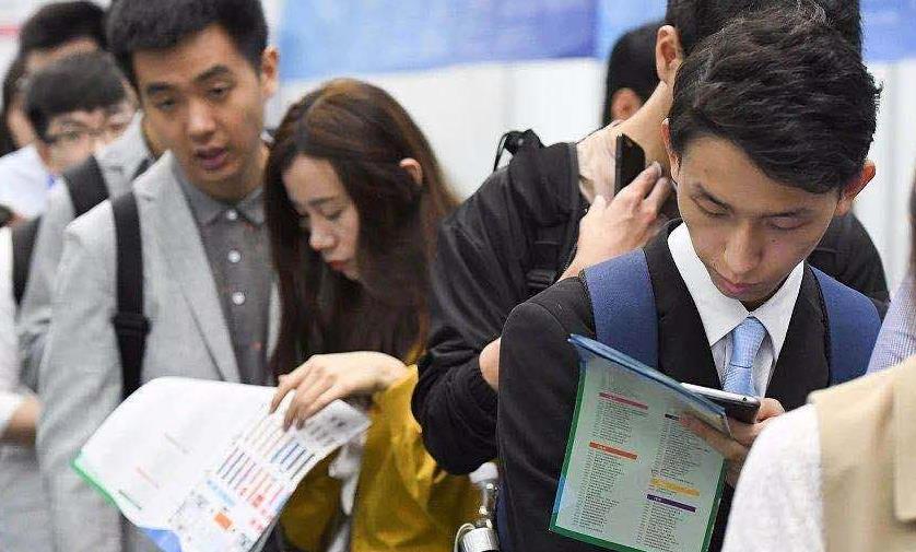 薪水|女生“最想嫁”男生职业排行,公务员无缘前五,榜首是万人迷