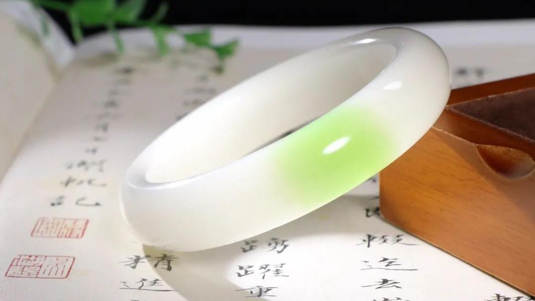 |那一抹绿意像极了春天-翠青玉