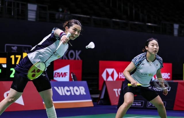 女双连续爆冷,新科世锦赛亚军被淘汰!决赛对阵出炉,凡晨逆转