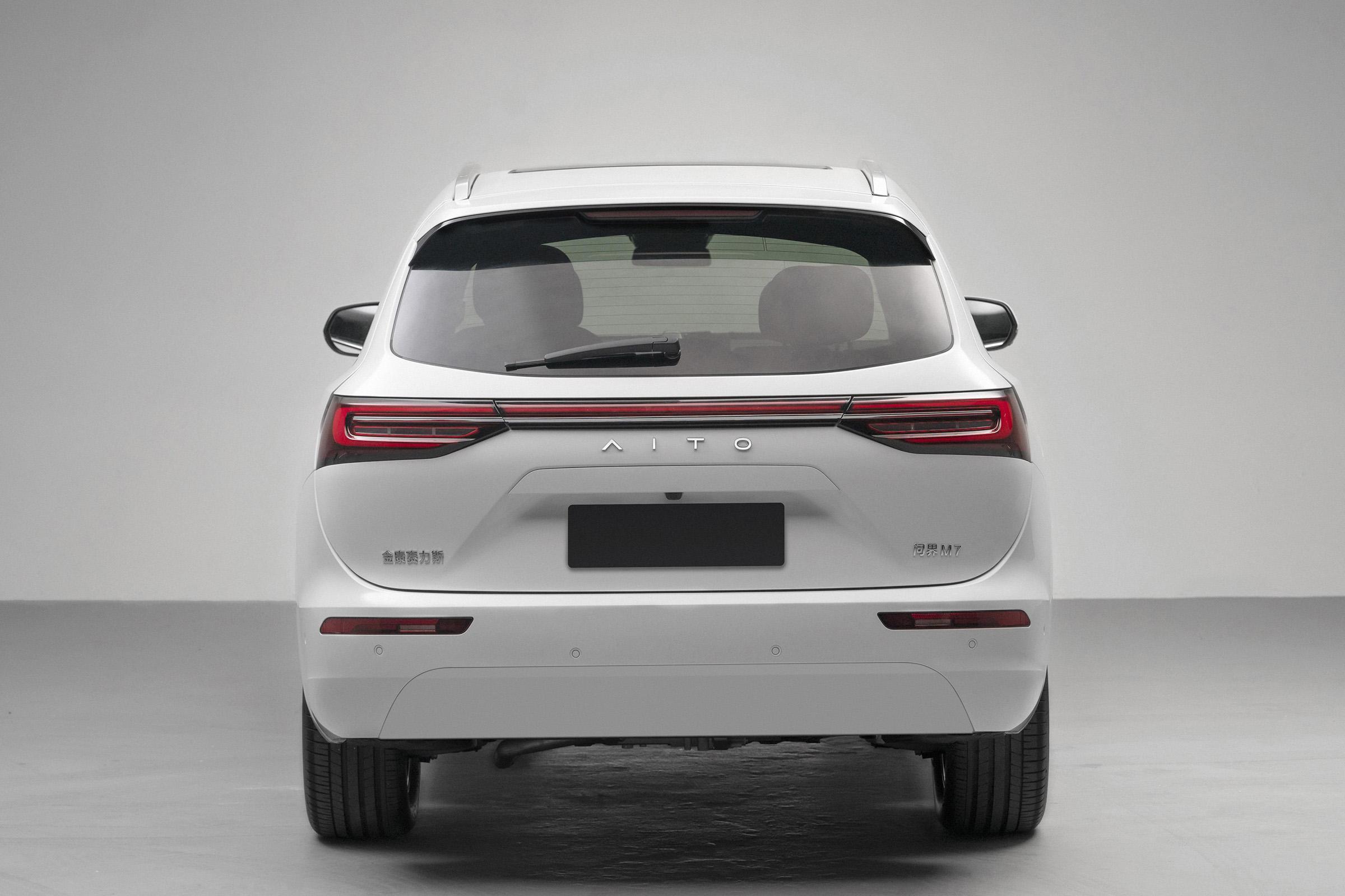 中国广电|华为高管:问界M7将于6月底发布,比埃尔法还要舒服