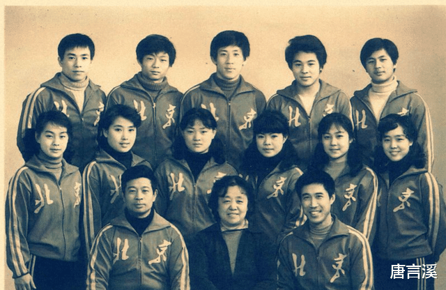 李连杰|李思：父亲是李连杰，母亲住在地下室10年，都说后妈女儿没我好看