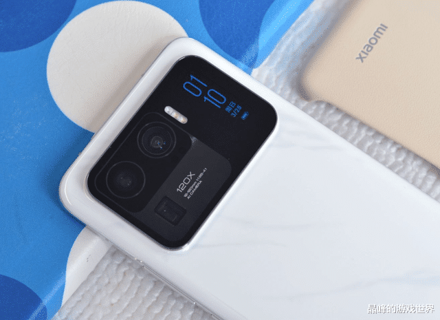 安卓|12GB+512GB+陶瓷机身+IP68防水，跌价2950元，别等小米12SUltra了