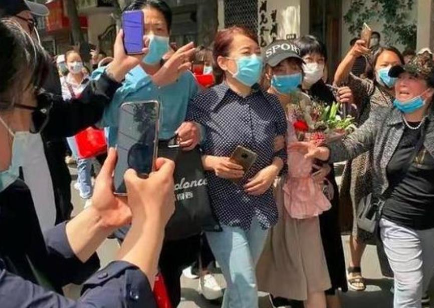 姚策|28事件姚威处境尴尬，田静曾怀疑姚威与老杜关系，猜测其不是亲生