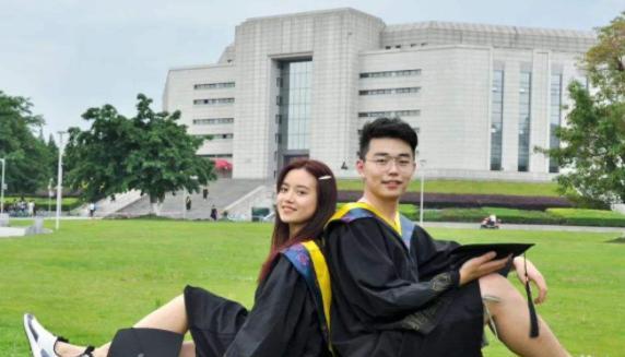 医生|男生想娶的女生职业排行,会计无奈垫底,榜首意外受到婆婆青睐