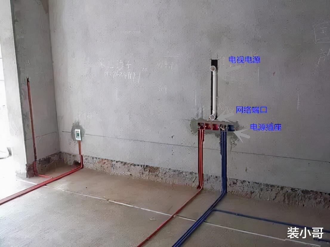 新房电线刚接好,通电就出现了火花!老电工一下就看出了问题所在