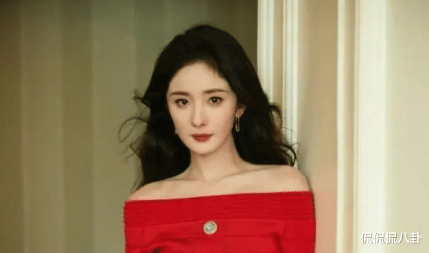 魏大勋|秦岚魏大勋同回酒店,主动挽手挽胳膊秀恩爱,网友:求他出书开班