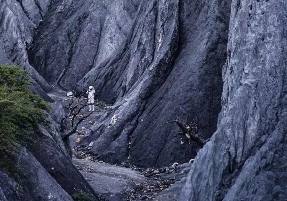 花絮|《昆仑神宫》幕后拍摄花絮,食罪巴鲁好逼真,棚内拍雪山可以理解