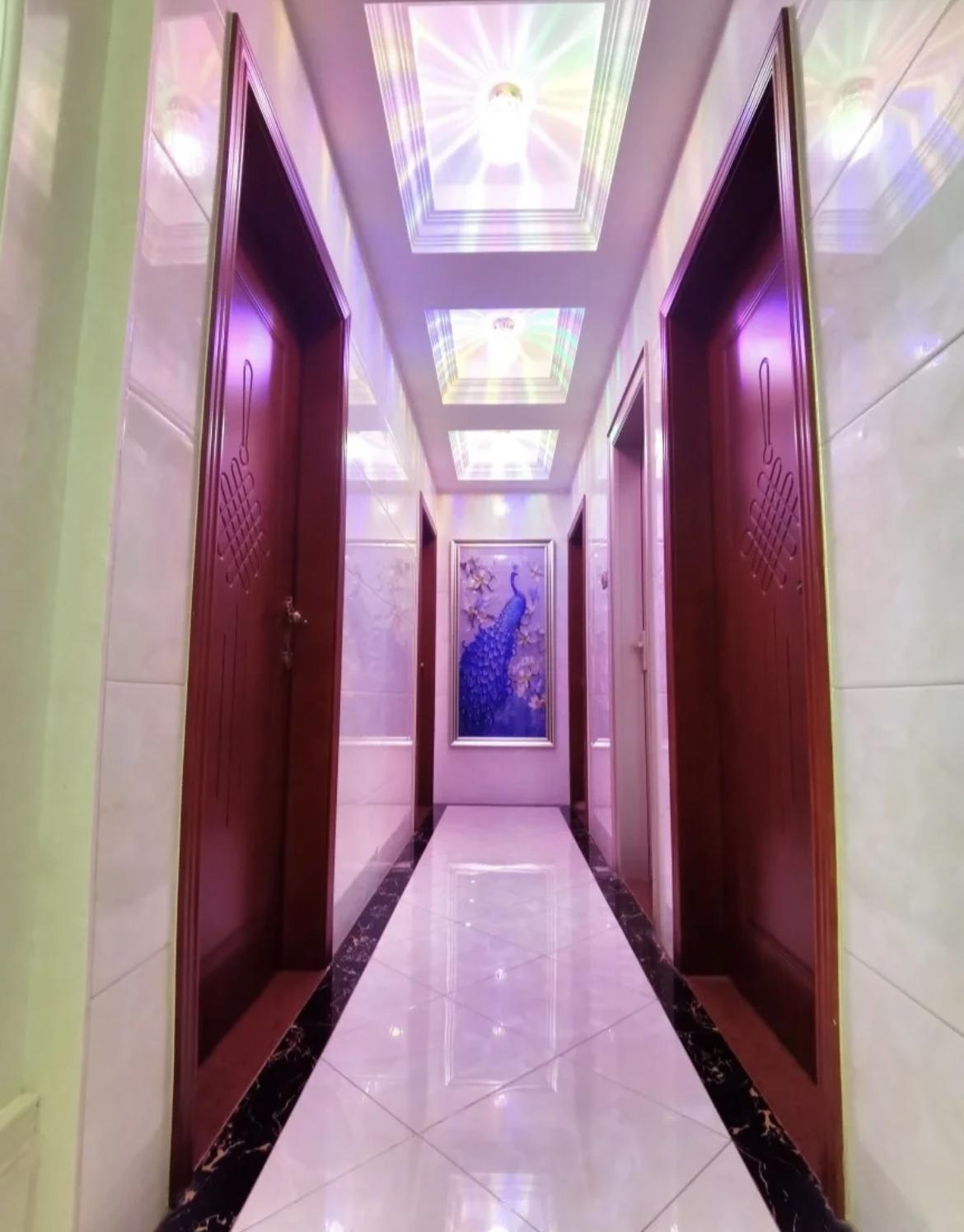 不是被逼无奈,家里别这样搞软装,不仅不时尚,可能还会更土