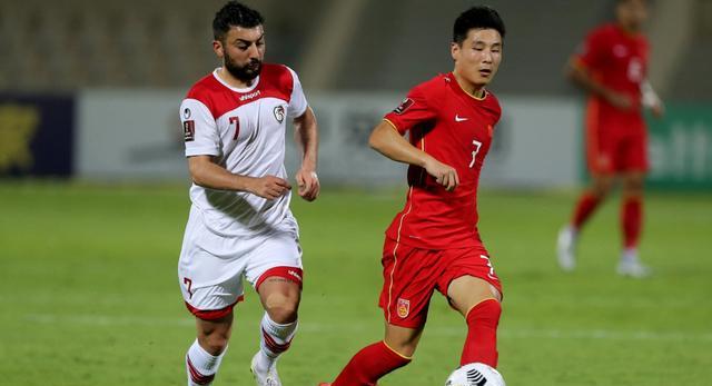 上海申花|中国旅欧球员：何小珂、李杨怿持续闪光，4位女足队员已站稳脚跟