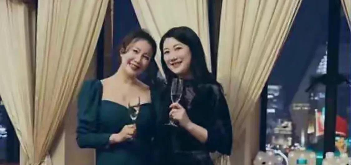 杨蕾|上海主持好闺蜜,杨蕾赵若虹,“老娘舅”出资帮助“嗲妹妹”创业