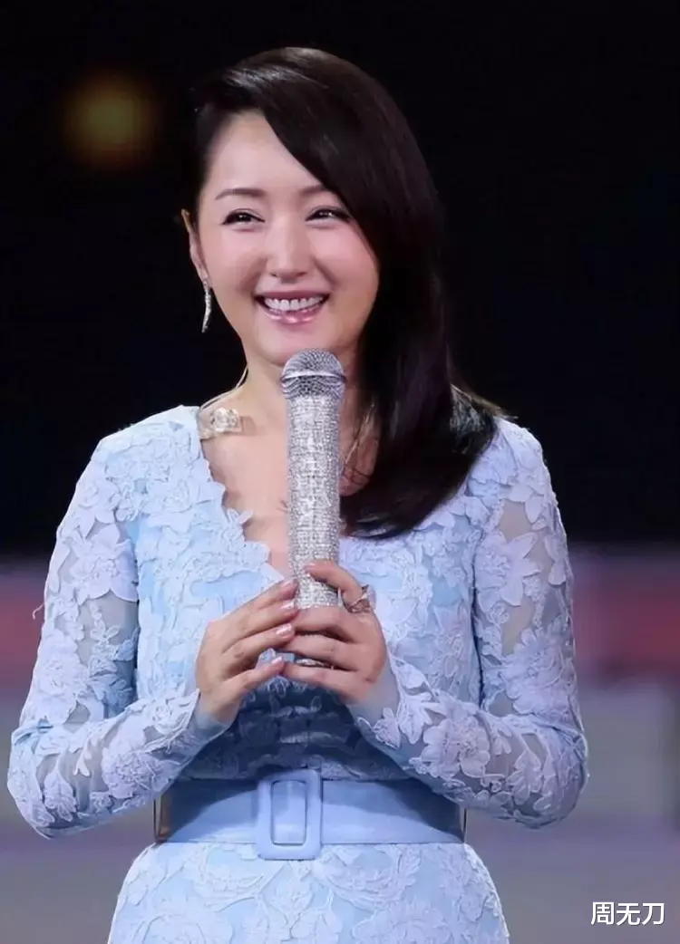 杨钰莹|“一声叹息”杨钰莹：51岁简陋工地捞金，“玉女掌门”如此落魄？