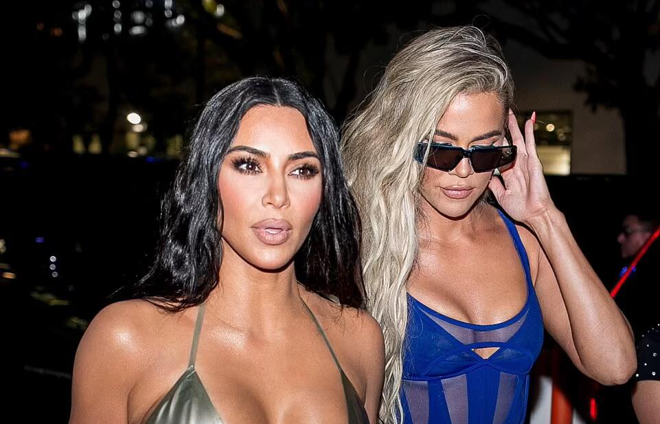 金·卡戴珊|金·卡戴出售旧鞋被粉丝抨击,售价比同拼高9倍,据说是坎爷赠送