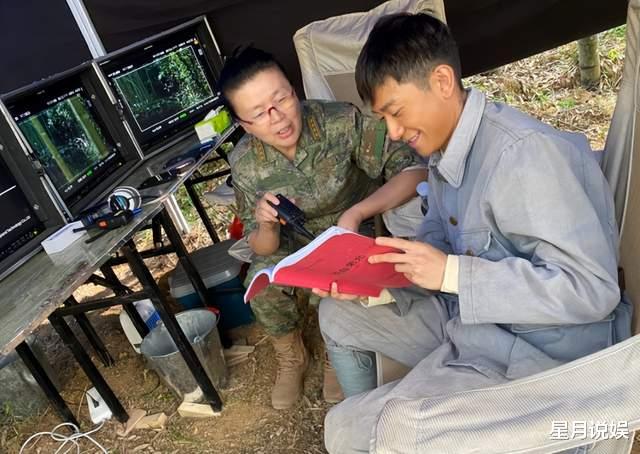 张一山|张一山风波后首次露面,在山里拍戏环境艰苦,素颜下皮肤蜡黄显老