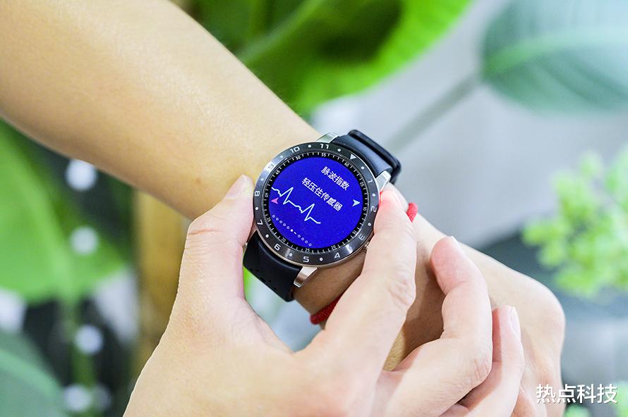 华硕|华硕VivoWatch 5智能健康表评测：你的全天候随身健康管家