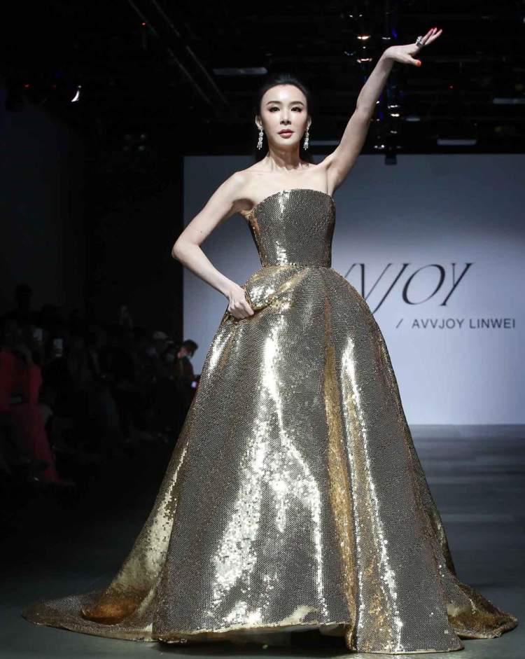 萧蔷|?54岁萧蔷好状态,自曝不婚原因!