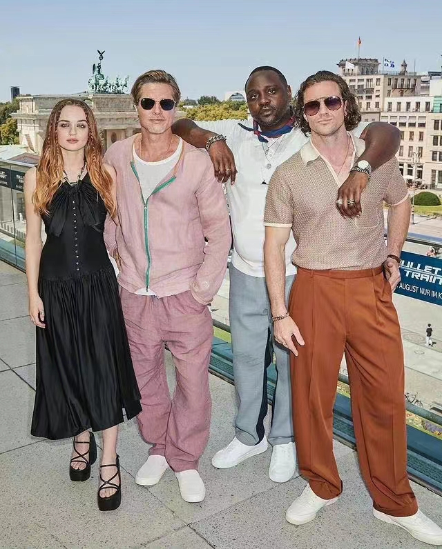 布拉德·皮特|59岁布拉德·皮特亮相洒脱不羁，魅力无限，比小27岁快银清爽太多