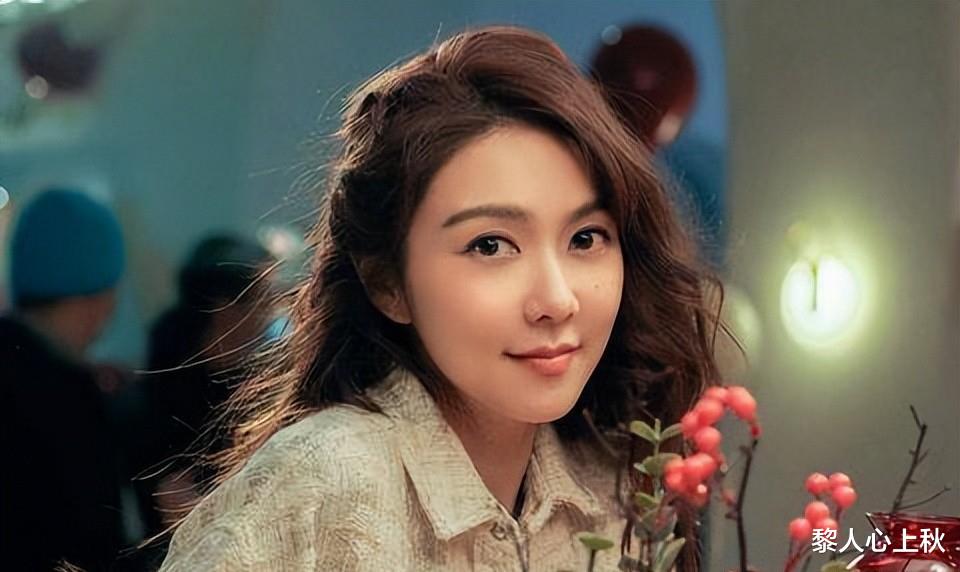 薛凯琪|40岁薛凯琪疑似整容大变样!网红蛇精脸吓坏网友