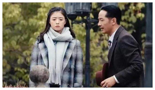 蒋欣|“演配角太惊艳,演主角又差了口气”,这6位女星太尴尬了