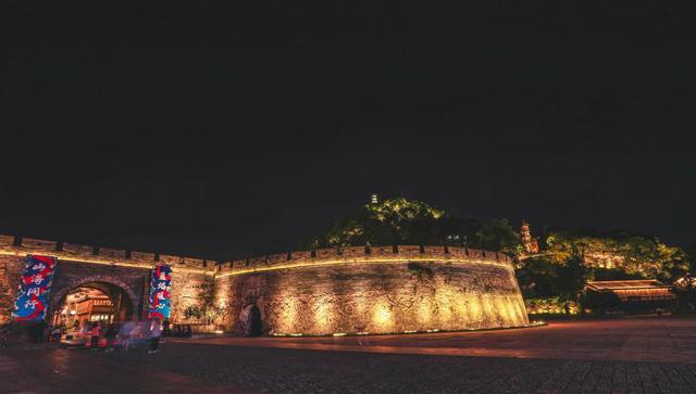 露营|浙江这座千年古城，成为2022年央视跨年晚会主会场，至今免费开放