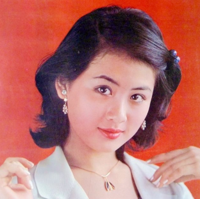 倾国倾城|又一个女明星快被忘记,年轻时美的倾国倾城,今50多岁胖的认不出