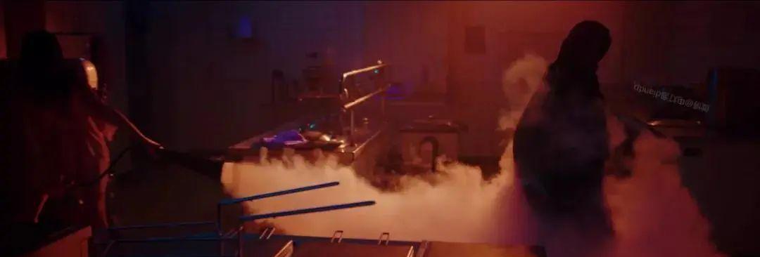 麦克|大胸引发的血案,全程高能,这片硬核又直接