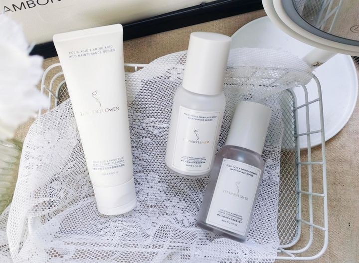 口红 建议孕妈赶紧停止这些“无效护肤”,皮肤真的会变差,还过敏烂脸