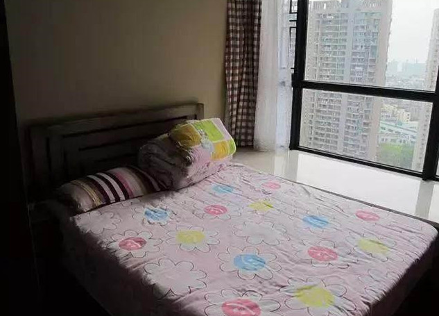 新家刚入住半个月,老公说阴森森的,大家帮忙看看哪里出问题了?