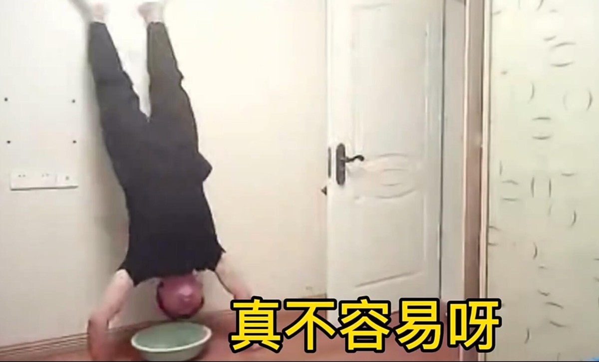 曼城|狼队夺冠失败，总教练做三件大事让网友佩服：耀扬真男人