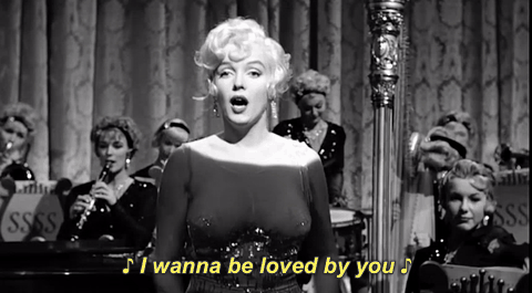 玛丽莲·梦露|460万美元！金·卡戴珊穿梦露标志性礼服，遭好莱坞名人怒批