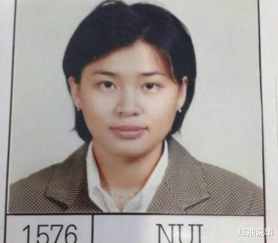 苏提达|苏提达王后乐极生悲,生图和丑照被情敌挖出,冻龄女神形象破灭