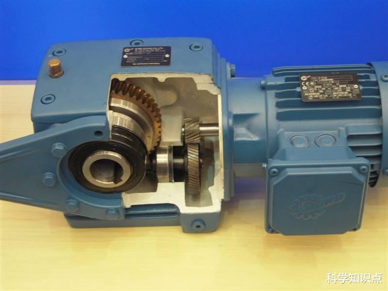 相机|硬件软件都被拿捏!中国机器人“大脑”和差距大,中企嫌弃国产