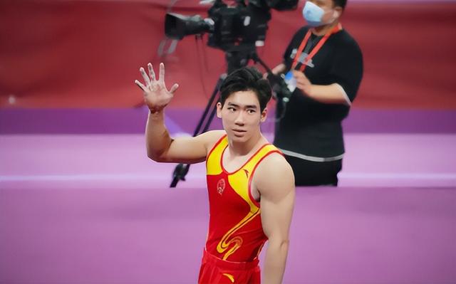 |中国体操00后天才横空出世！目标巴黎奥运夺冠，取代日本霸主地位