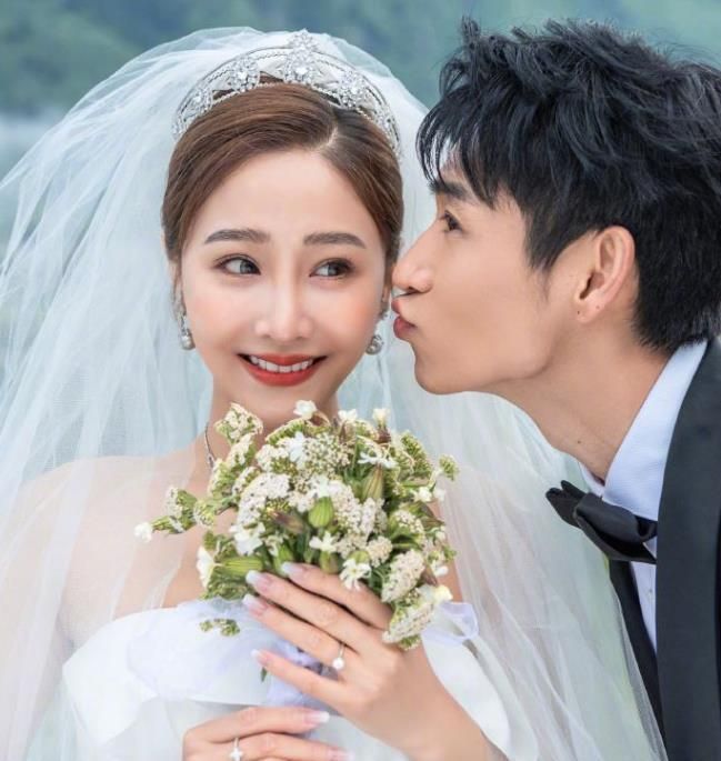 魏晨|他曾是“顶流偶像小生”，却因作死被封杀，如今36岁终于事业有成