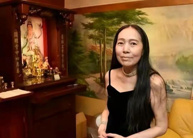 许纯美|一嫁豪门被家暴,二嫁豪门获几十亿遗产,上流美许纯美人生太精彩