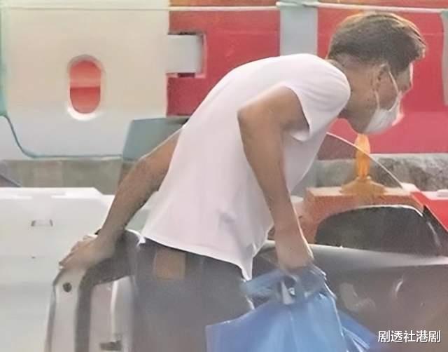 TVB|TVB知名星二代开豪车接男友下班!两人已租房同居,多次被曝结婚