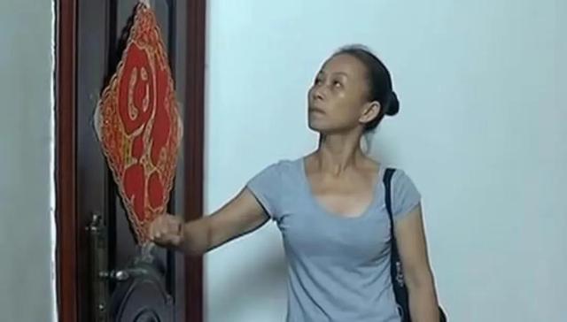 湖南男子为生二胎和妻子假离婚,8年后发现,老大不是自己亲生的