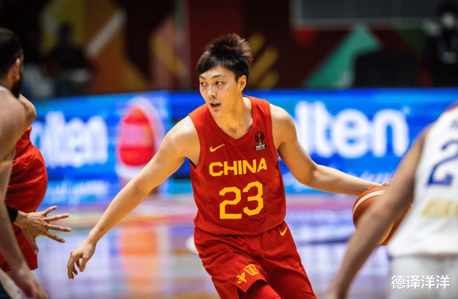 中国男篮|轻松大胜15分！中国男篮即将全员康复，广东三将赢得称赞
