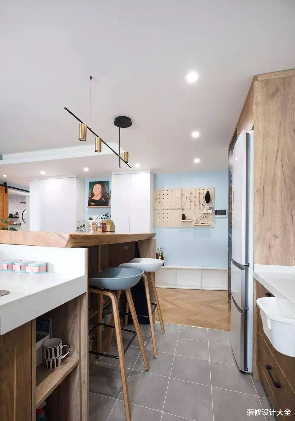 63㎡小户型装修,开放式厨房+吧台设计,轻松变大还不乱!